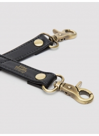 Черный фиксатор для манжет Bound to You Faux Leather Hogtie - Fifty Shades of Grey - купить с доставкой в Новороссийске