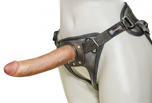 Насадка-фаллоимитатор на кожаных трусиках Harness Ultra Realistic 7  - 18 см. - LOVETOY (А-Полимер) - купить с доставкой в Новороссийске